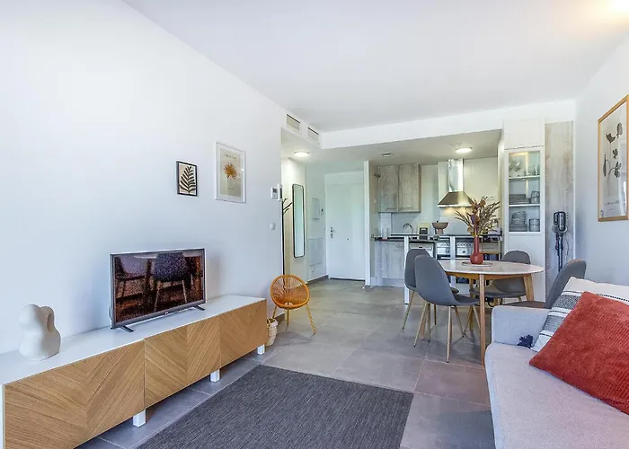 1 Bedroom Lovely In Apartment Dénia