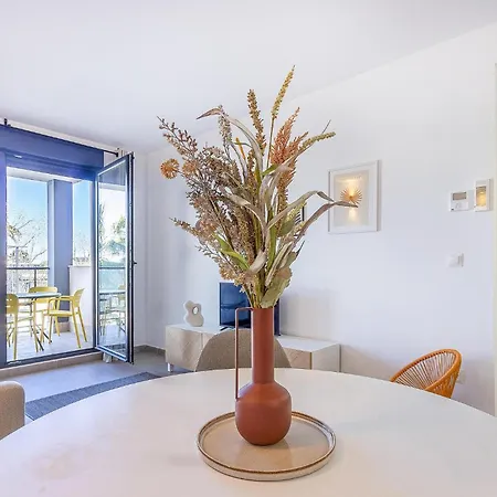 Apartament Front In With Wifi *